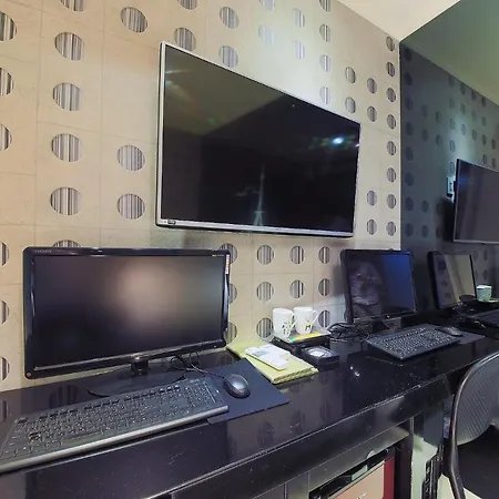 Hotel Theme