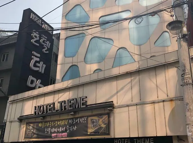 Motel Theme