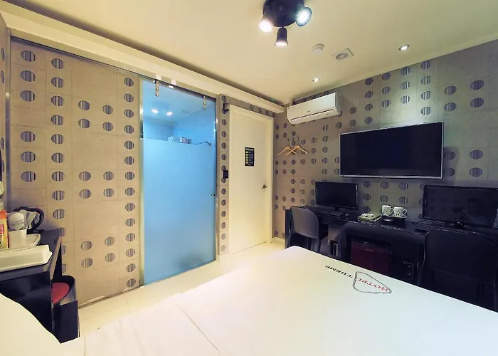 Motel Theme